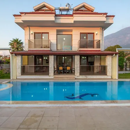 Prestij Garden 4+1 , Oezel Havuzlu, Вилла